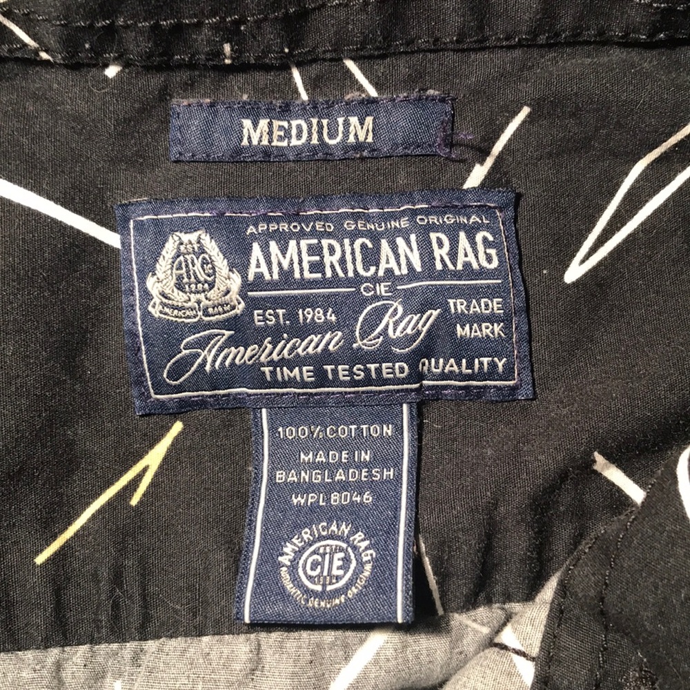 button down ahirt - Picture 2 of 3